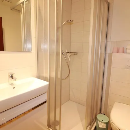 Haus Laura 3 * בוסום